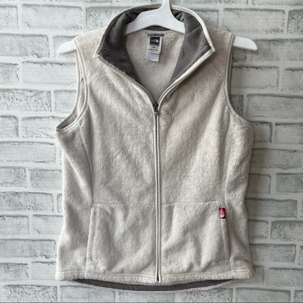 THE NORTH FACE IVORY FUZZY VEST M WITH POCKETS